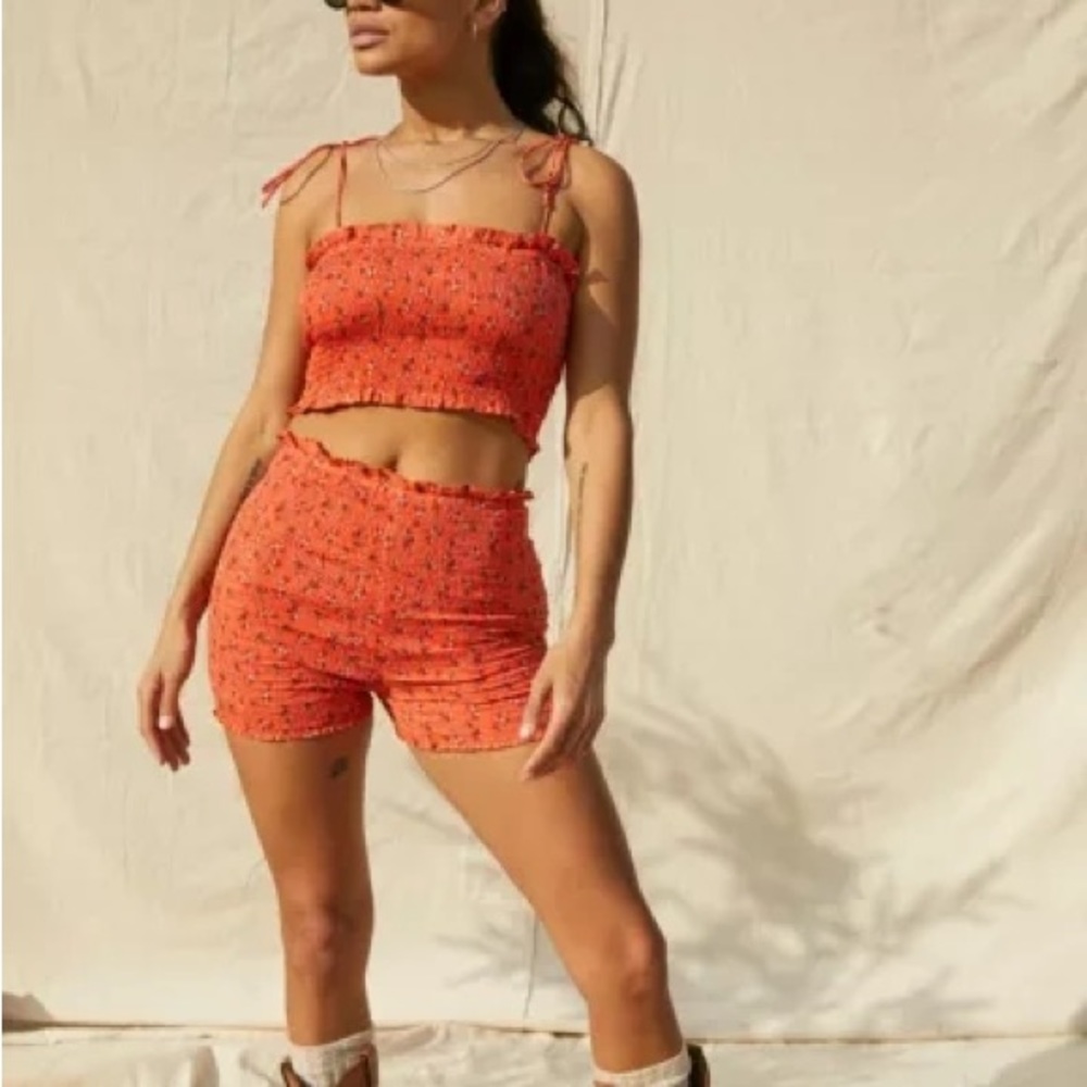 Urban outfitters floral shirred stretch shorts